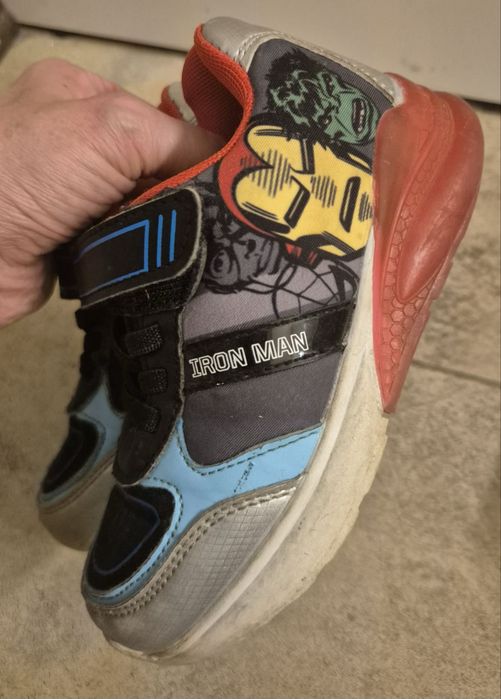 Детски маратонки светещи супер герои 26/27 номер