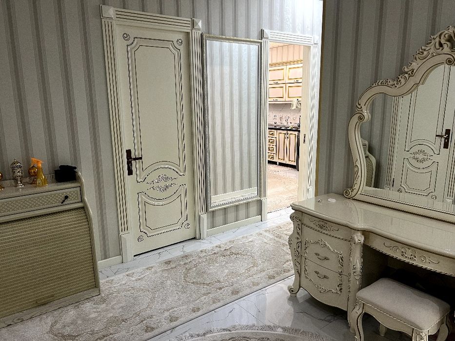 Ibn Sino 3xonali uy sotiladi 89kv 3 etaj