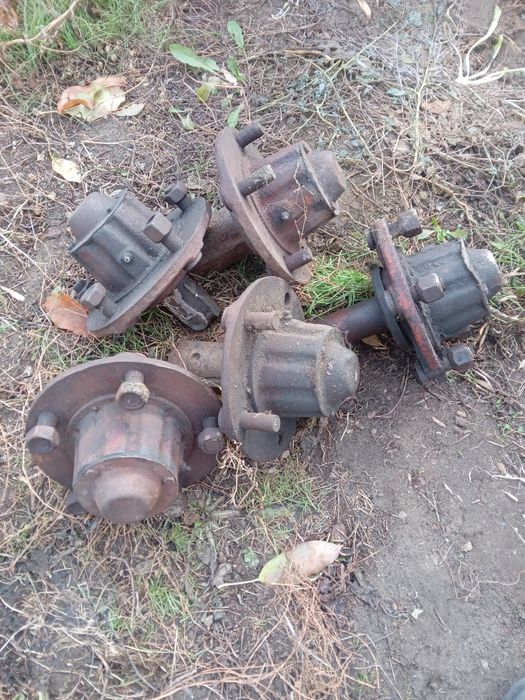 Продам ступицы бу,  ещё цылиндор .