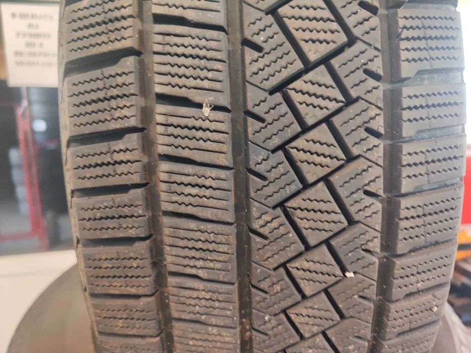 2бр.зимни гуми 215/65/16 Pirelli