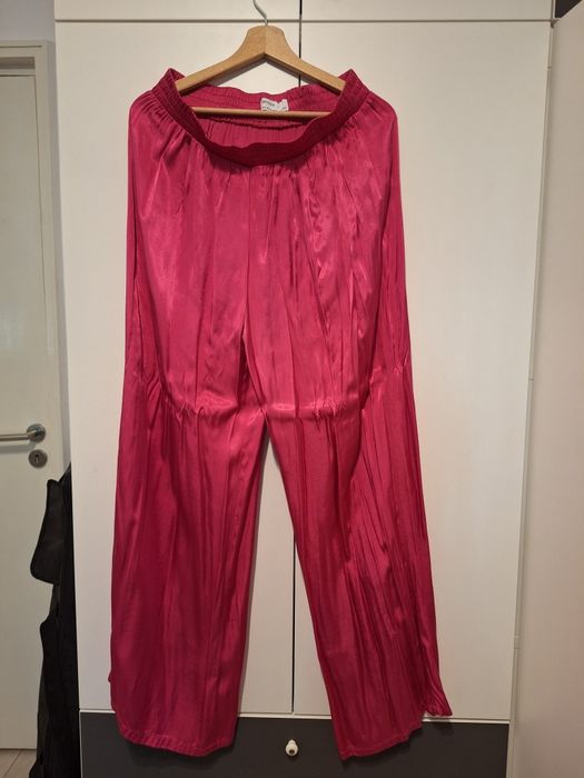 Bershka pantaloni lungi satinati