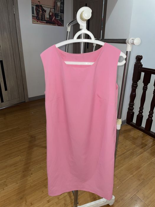 Продам платья б/у