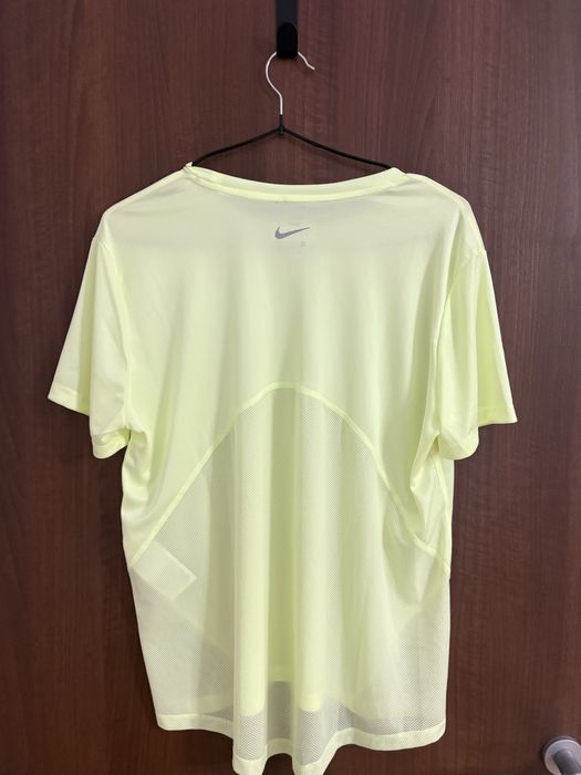 Tricou antrenament nike