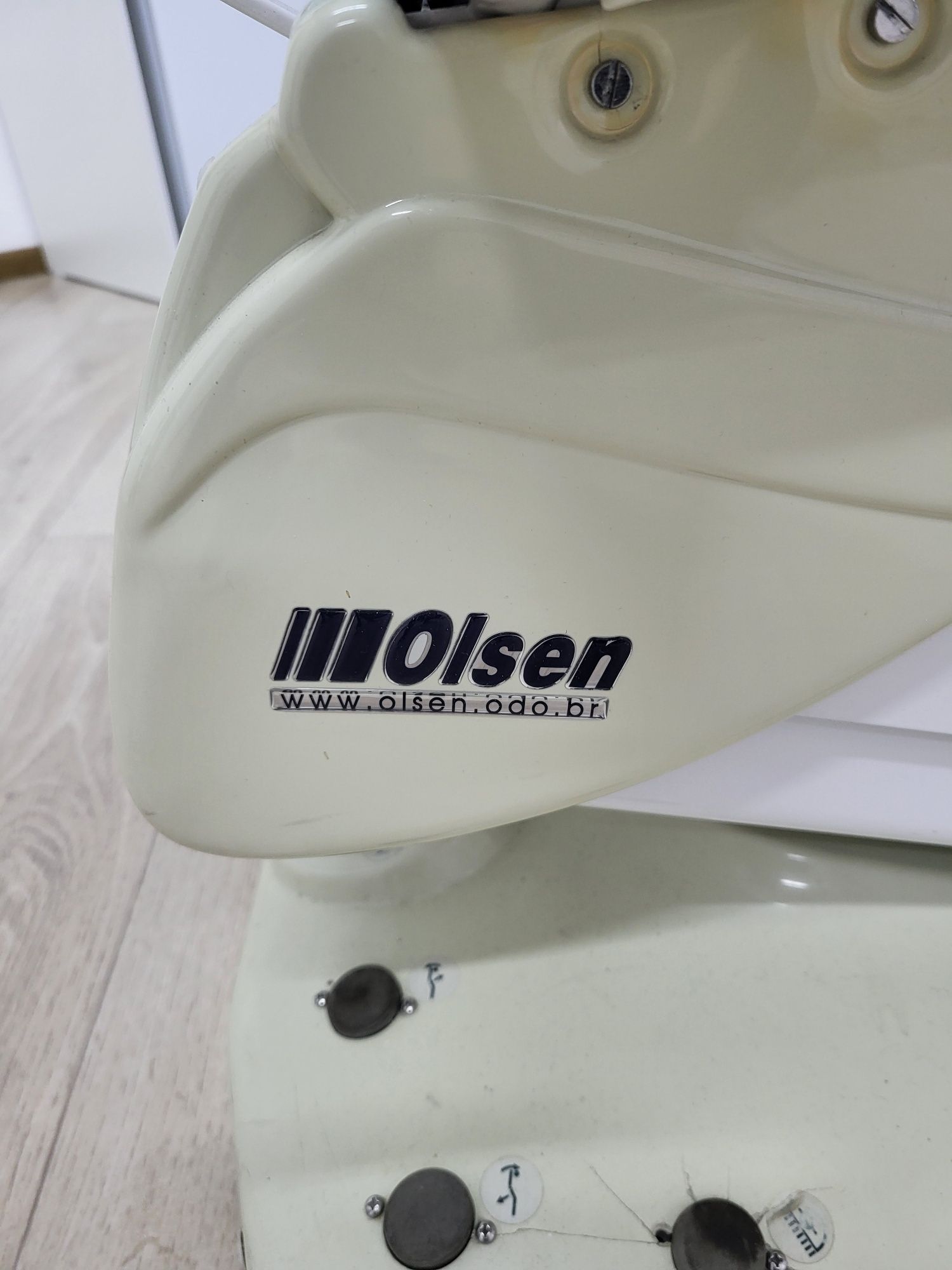 Продам стоматологическую установку производства Бразилия "Olsen"