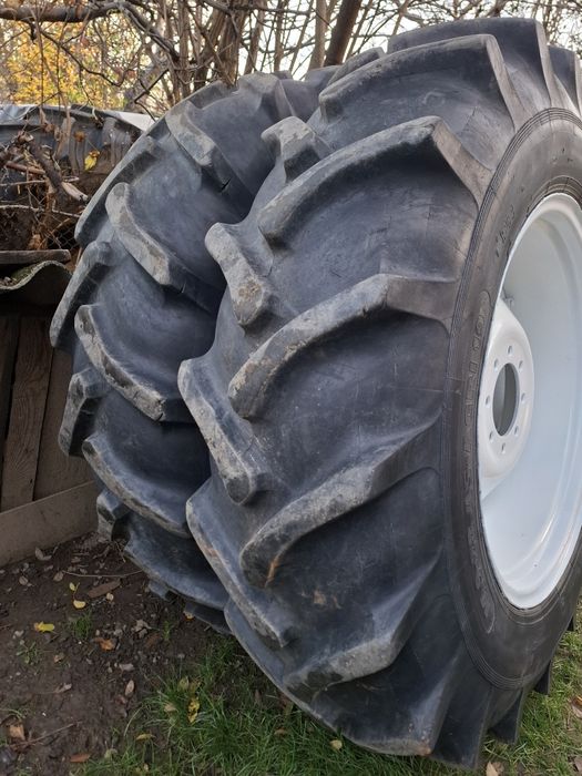 Roti tractor 14,9 R28 UTB/FIAT 445 550 640 643 683