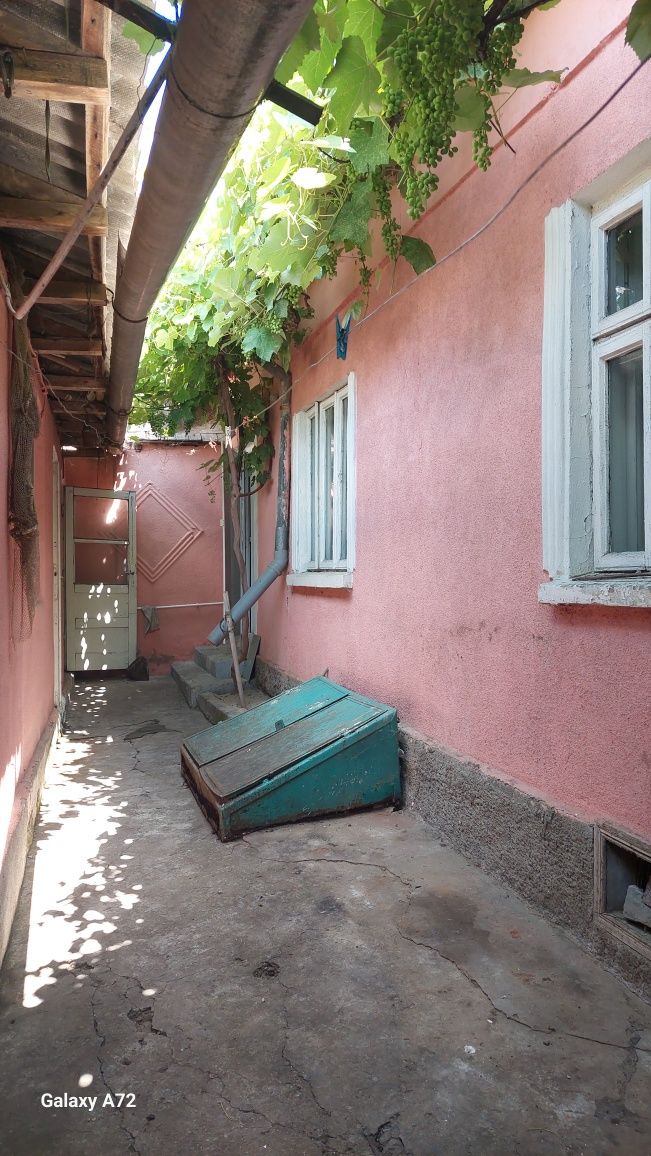 Vând casa în Tulcea str. Văcărescu nr. 25