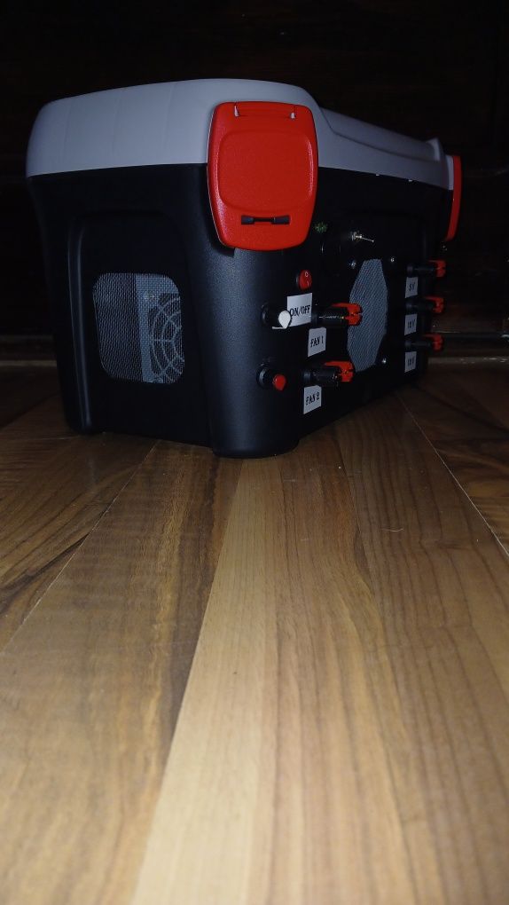 Sursa calculator instalata in trusa de scule