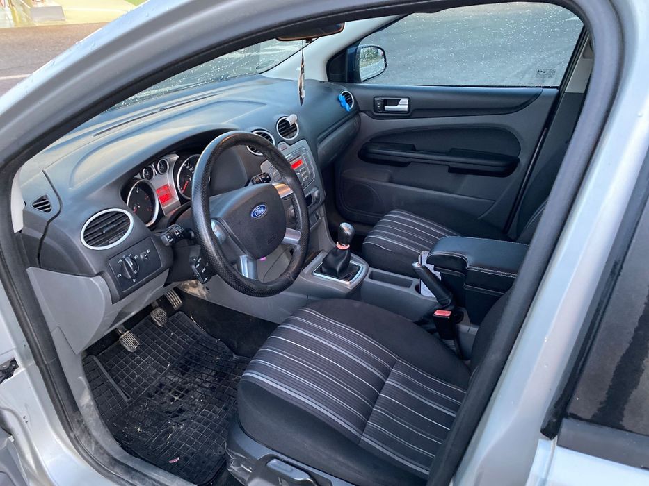 Vând Ford focus mk2