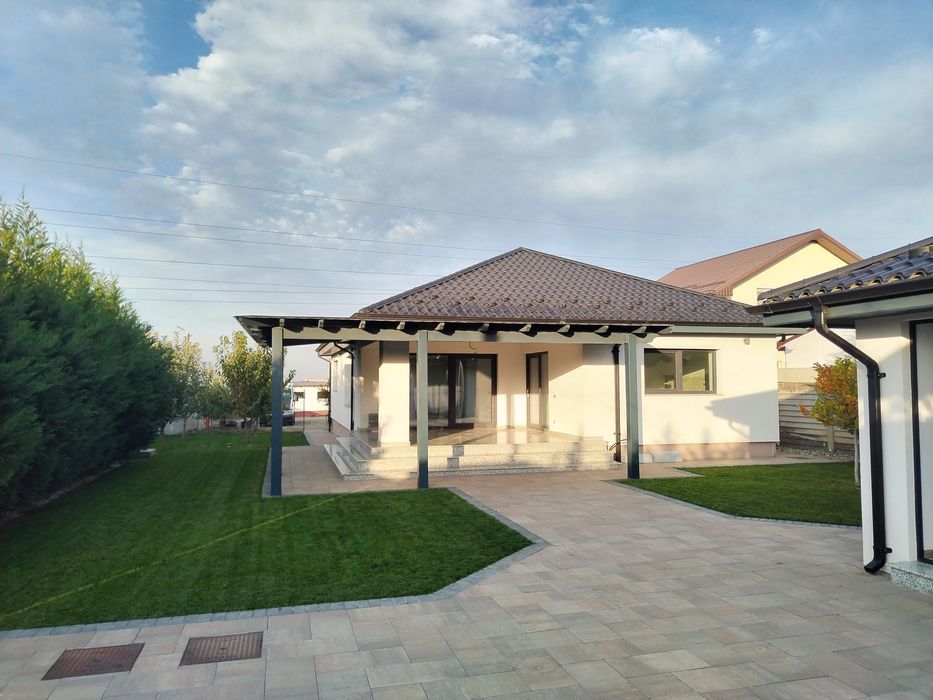 Casa exclusivista parter zona Albesti.