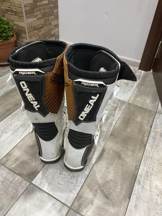 Продават се Oneal 42 номер