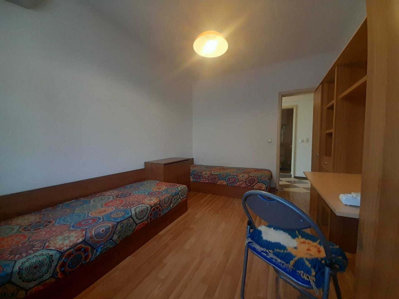 Дава се под наем Тристаен апартамент в Варна, Трошево - 100 кв.м за 561 € - Снимка #5
