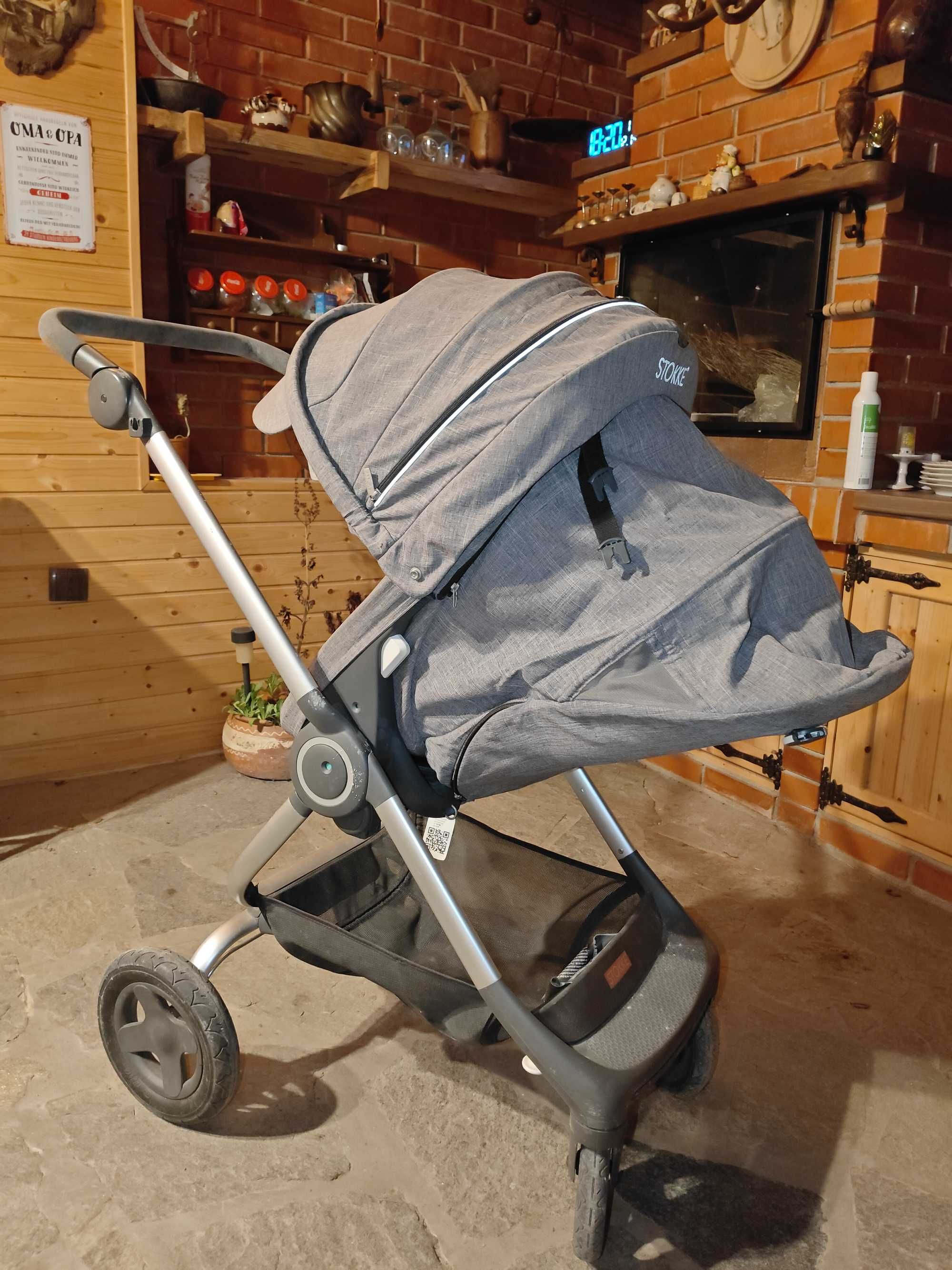 Бебешка количка Stokke