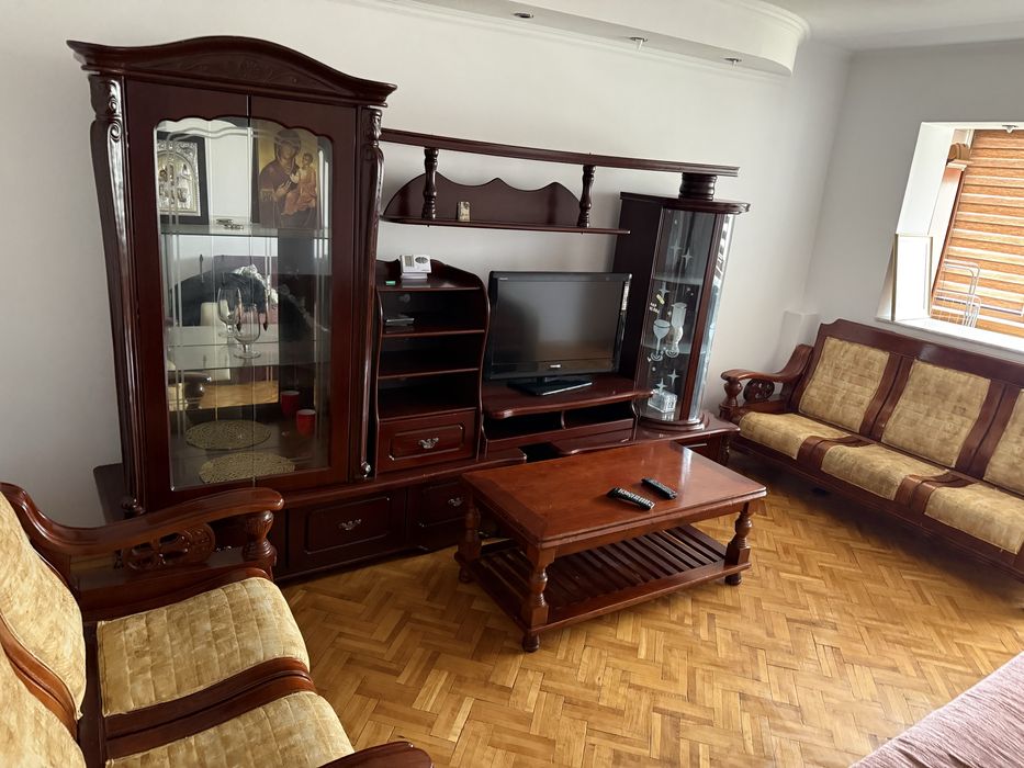 Inchirez apartament 4 camere.