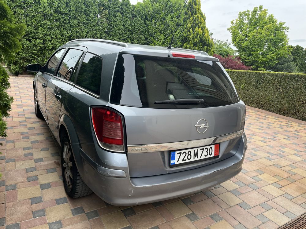 Opel Astra Cosmo 1.7 101 к.с. За части