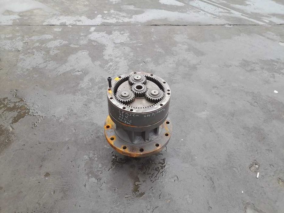 Reductor rotire excavator Case CX 130 , CX135