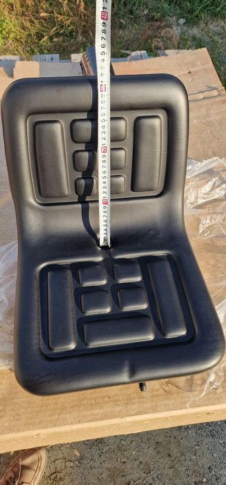 Scaun tractor macara multicar stivuitor preț 350 lei se poate trimite