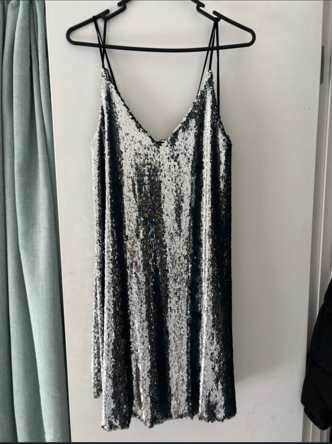 Рокля пайети zara зара