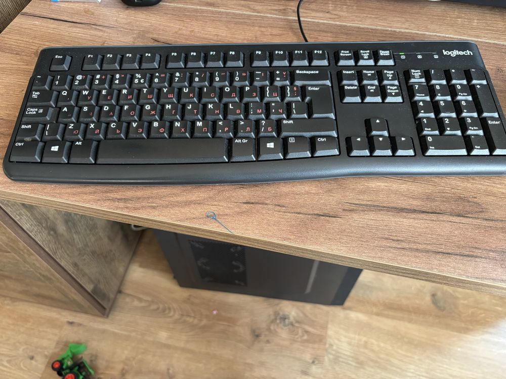 Монитор 23'' HP E232 Full HD/Клавиатура и мишка