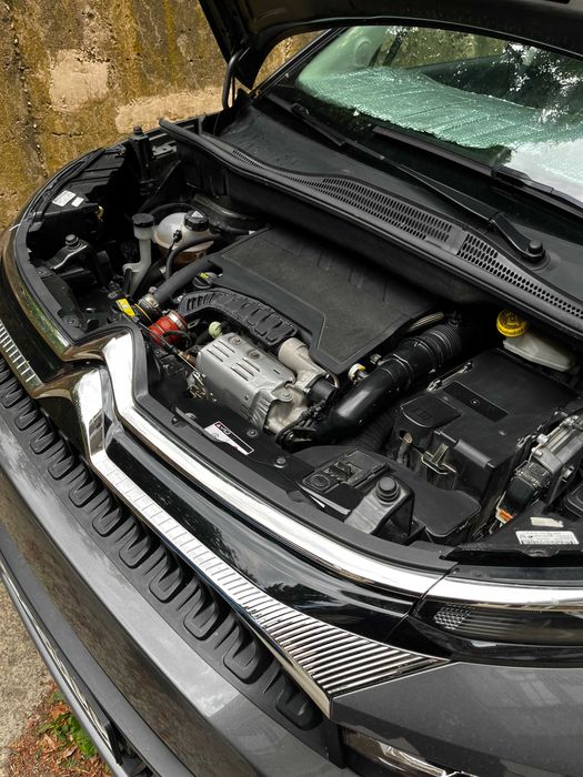 ПРОДАВАМ  Citroen C3 Aircross SUV FL SHINE PureTech 130 S&S EAT6 E6