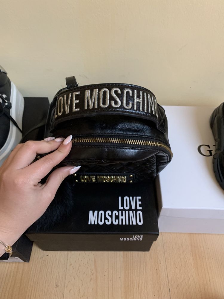 Раница love moschino