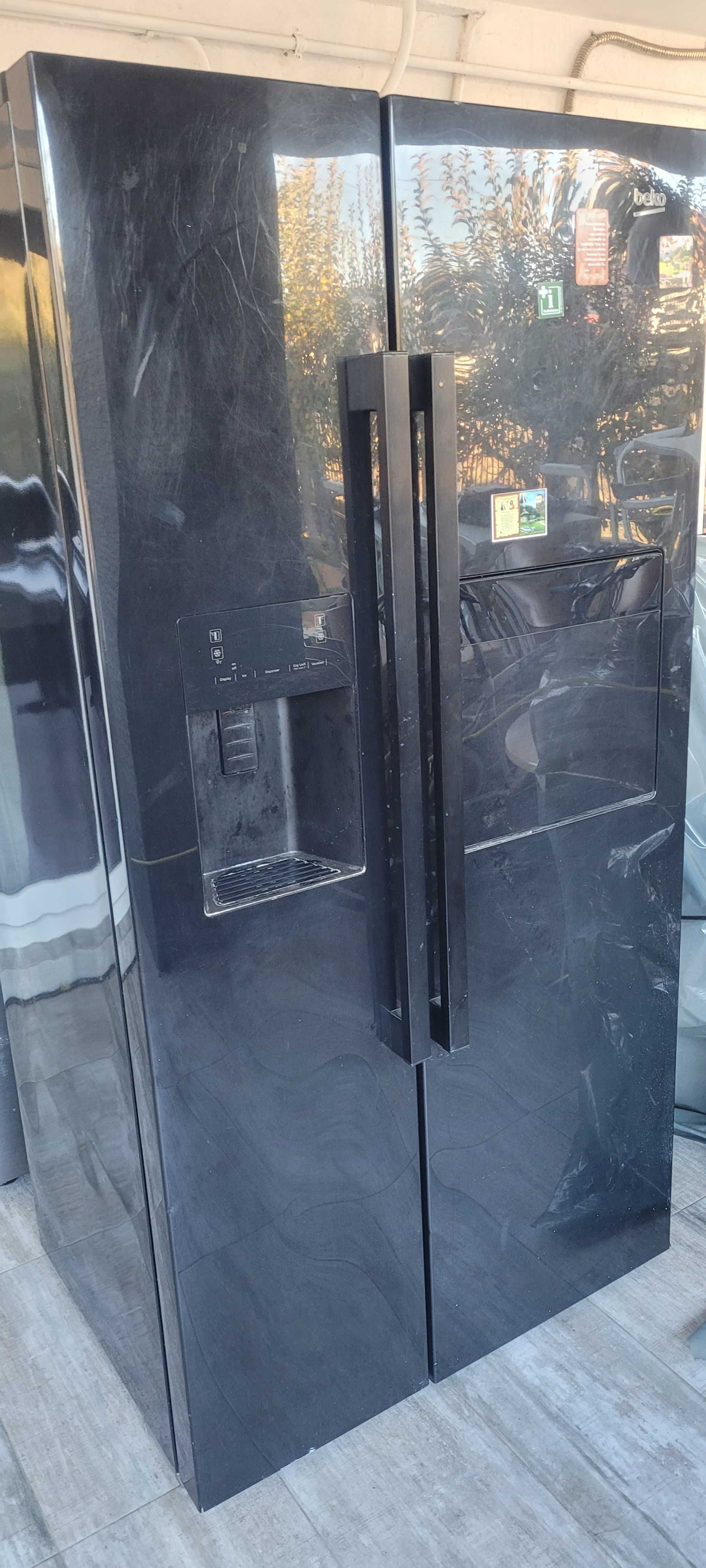 Frigidere side by side  Beko funcțional si LG defect