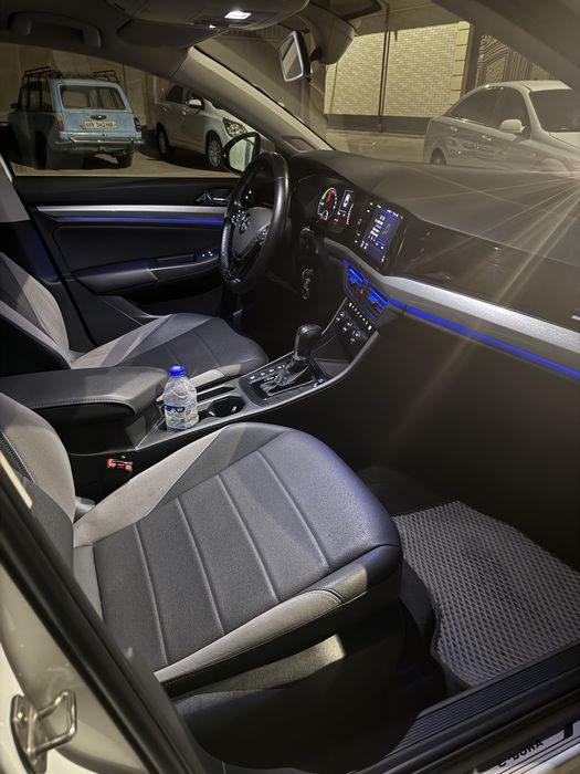 VolksWagen E-Bora Full Pro Arendaga elektromobil