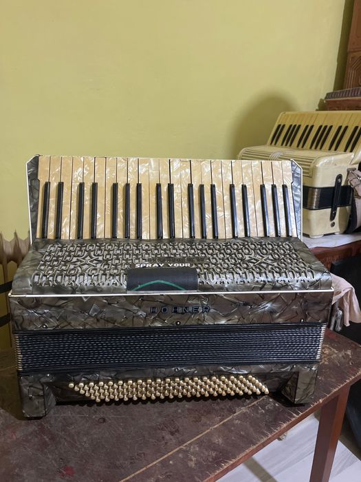 Acordeon hohner 120 basi