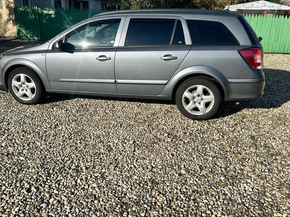 De vanzare Opel Astra H