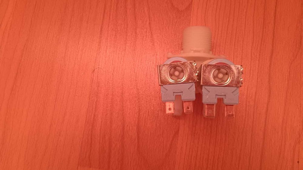 Electrovalva masina de spalat,  2 iesiri 180