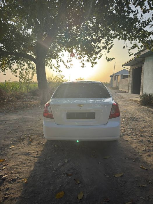 Chevrolet Lasetti 1.8 2010 Yil Sotiladi srochni!