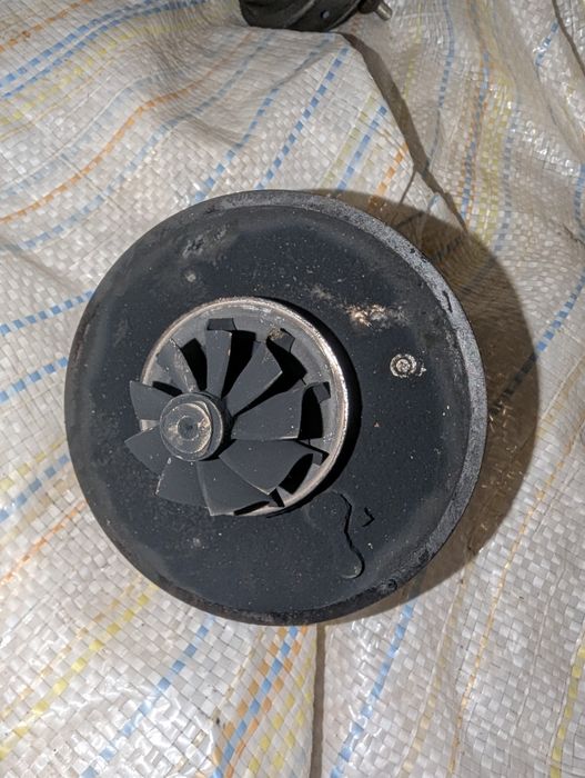 Здрава Средна част и Счупено Турбо за VW Passat 1.9tdi 131коня