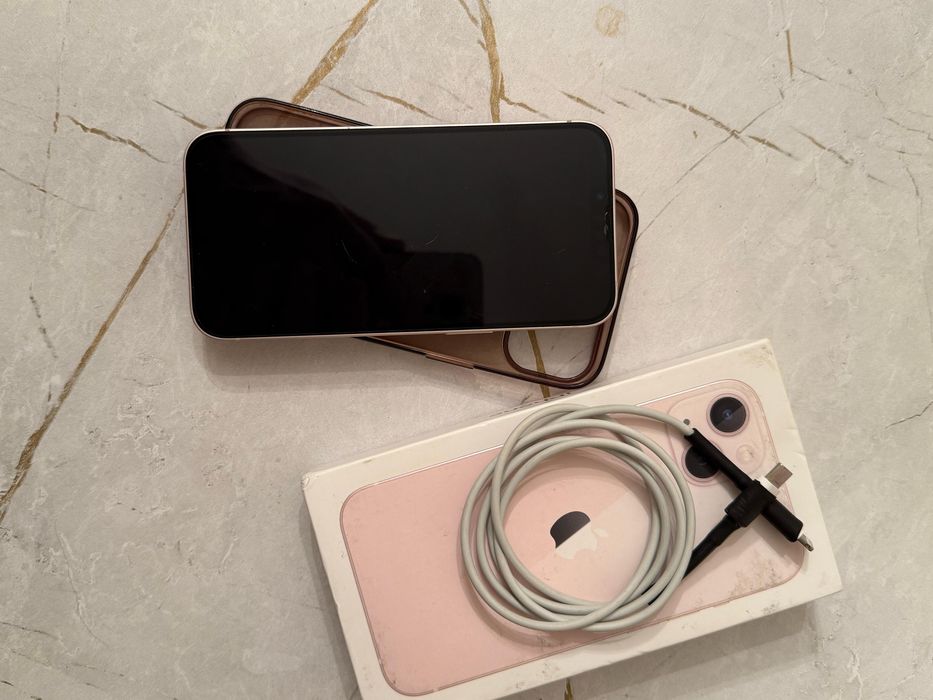Iphone 13 в отличном состояний