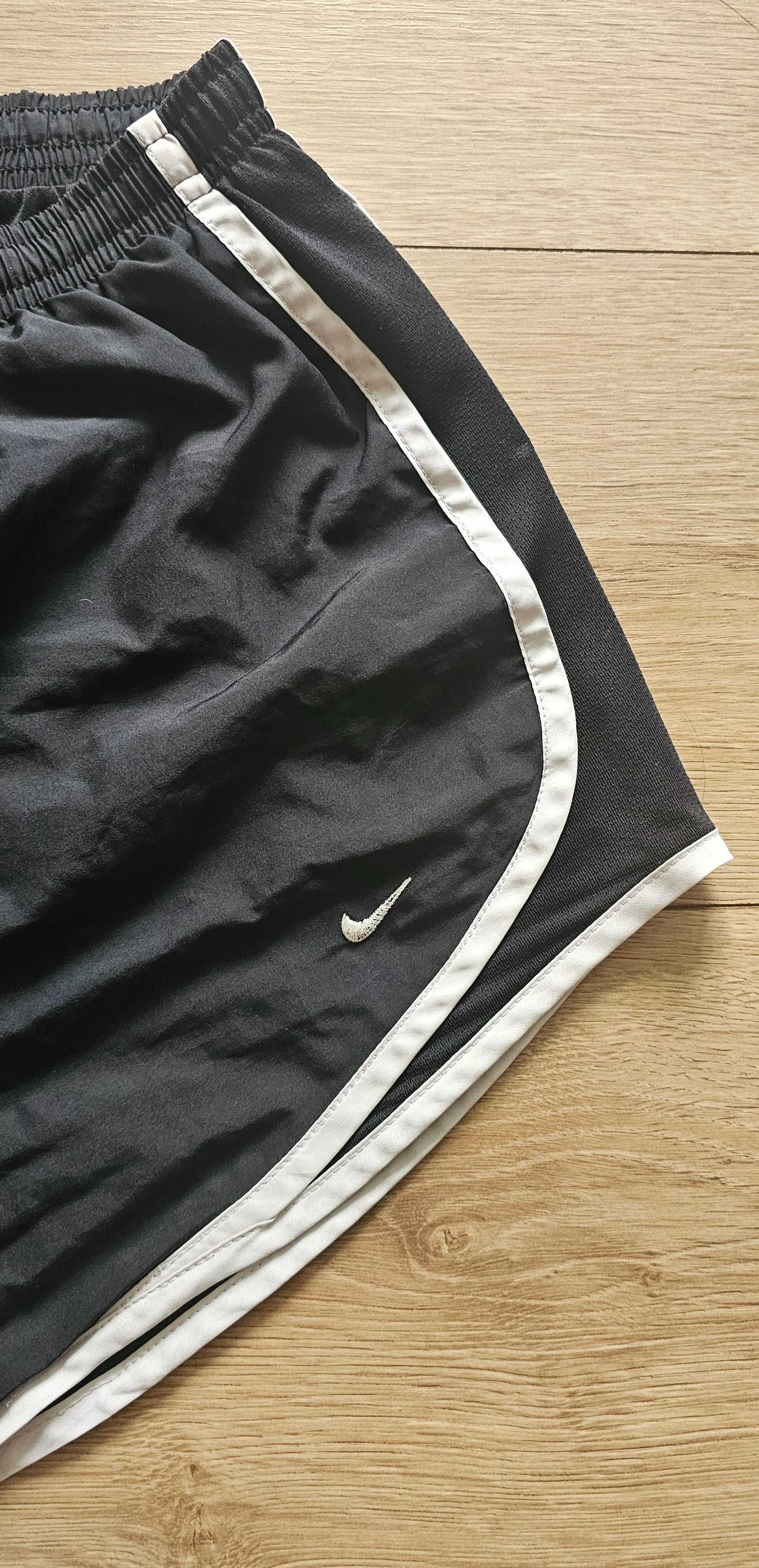 Șort Nike Dry Fit negri , alergare, sala, yoga, M