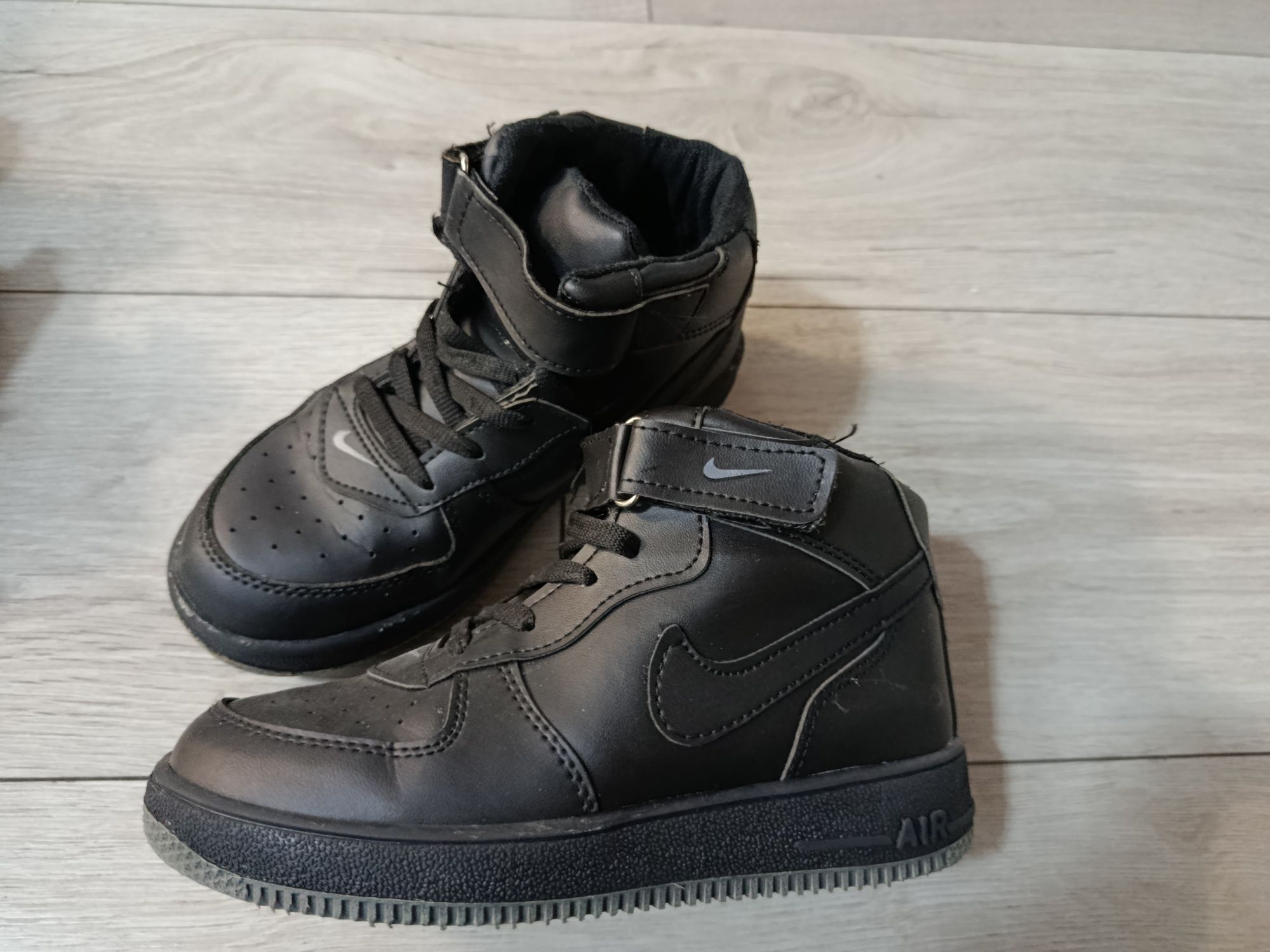 Маратонки Nike, Adidas - номер 32, 33