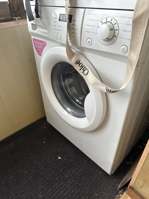 Продам стиральную машинку все работает