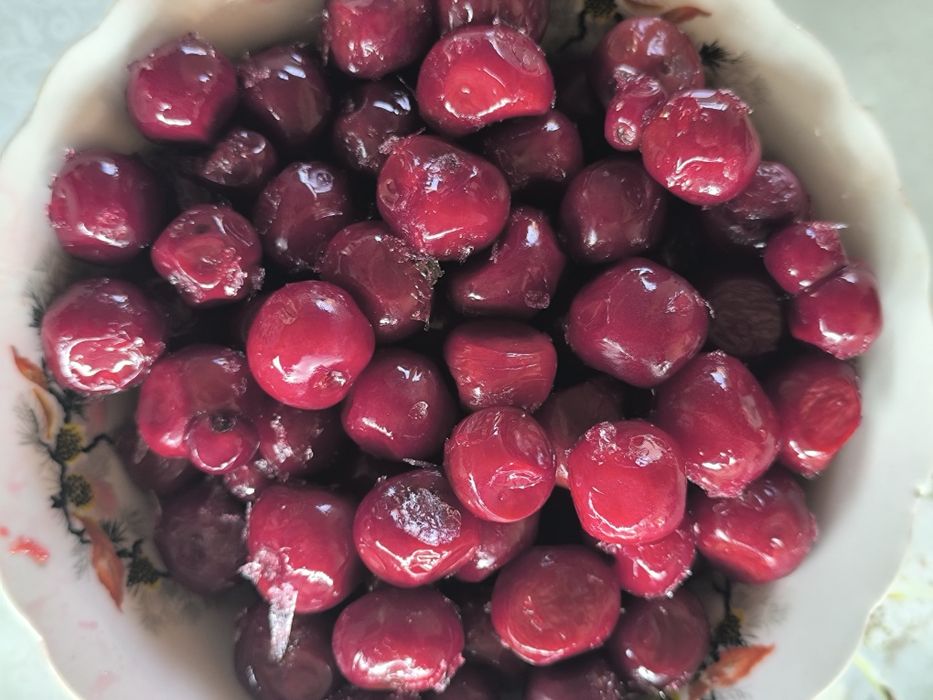 Вишня замороженная