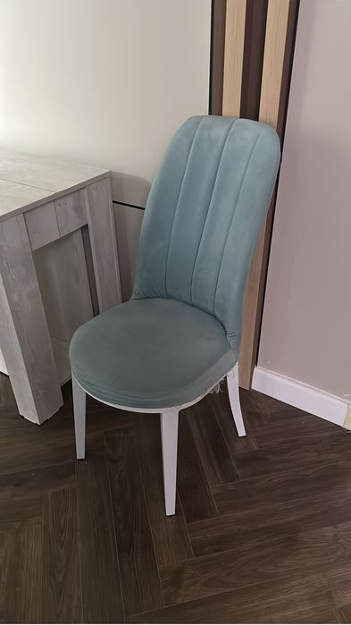 Продам стулья 4 шт