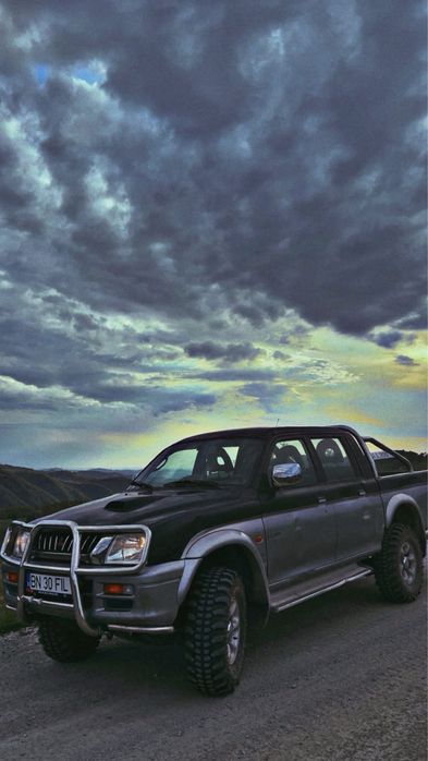 Vând Jeep L200 – An 1998, motor 2.5L, stare excelentă!