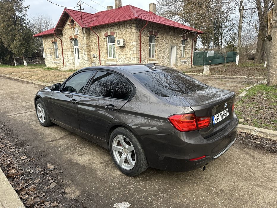 Bmw 318D/2013/2.0D/6+1Vit/Navi/Piele/Fiscal-6.990€