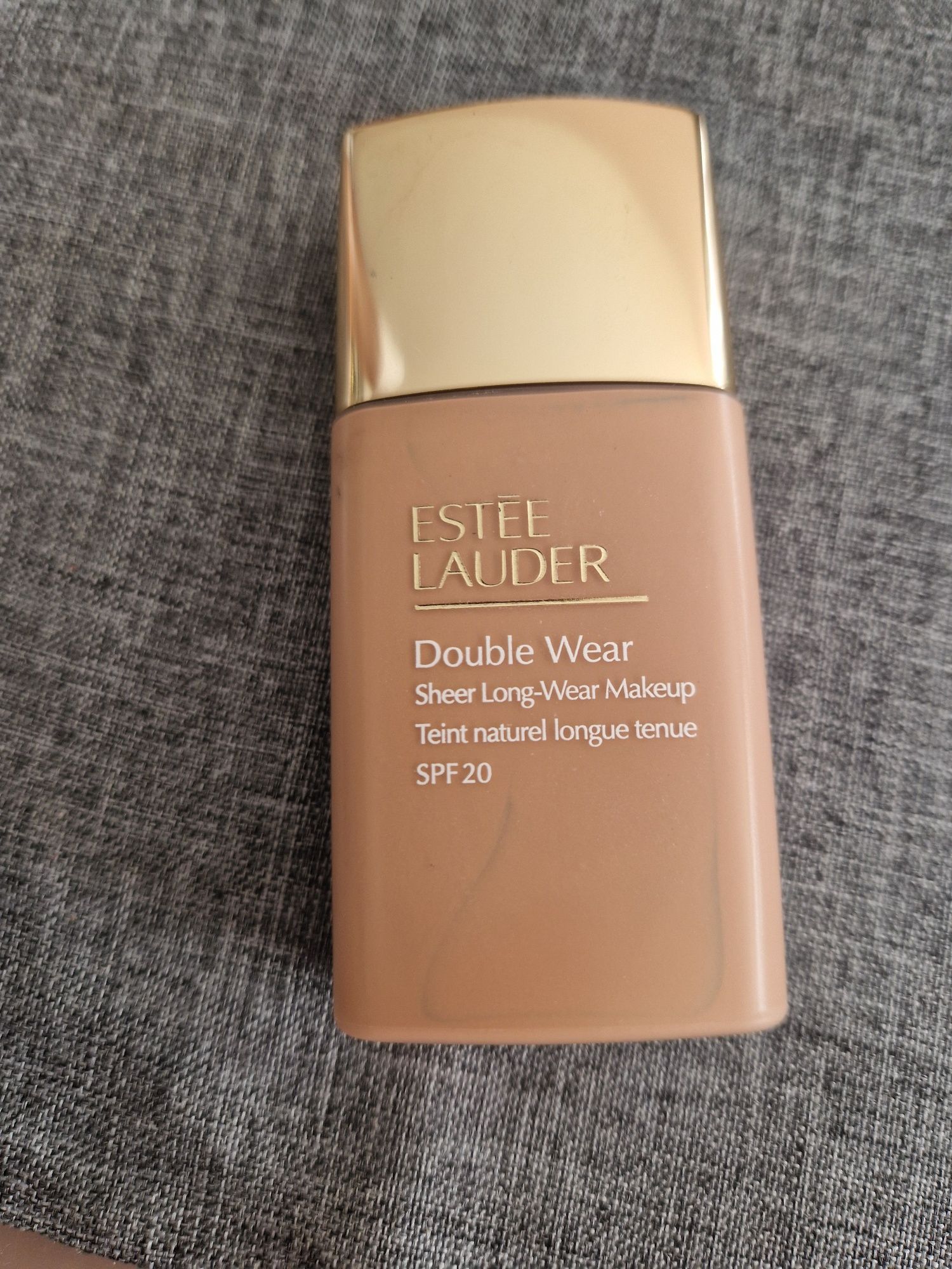 Козметика, AVANT, Symbiosis, Estee Lauder, Yenges, Loreal. Mi Amante