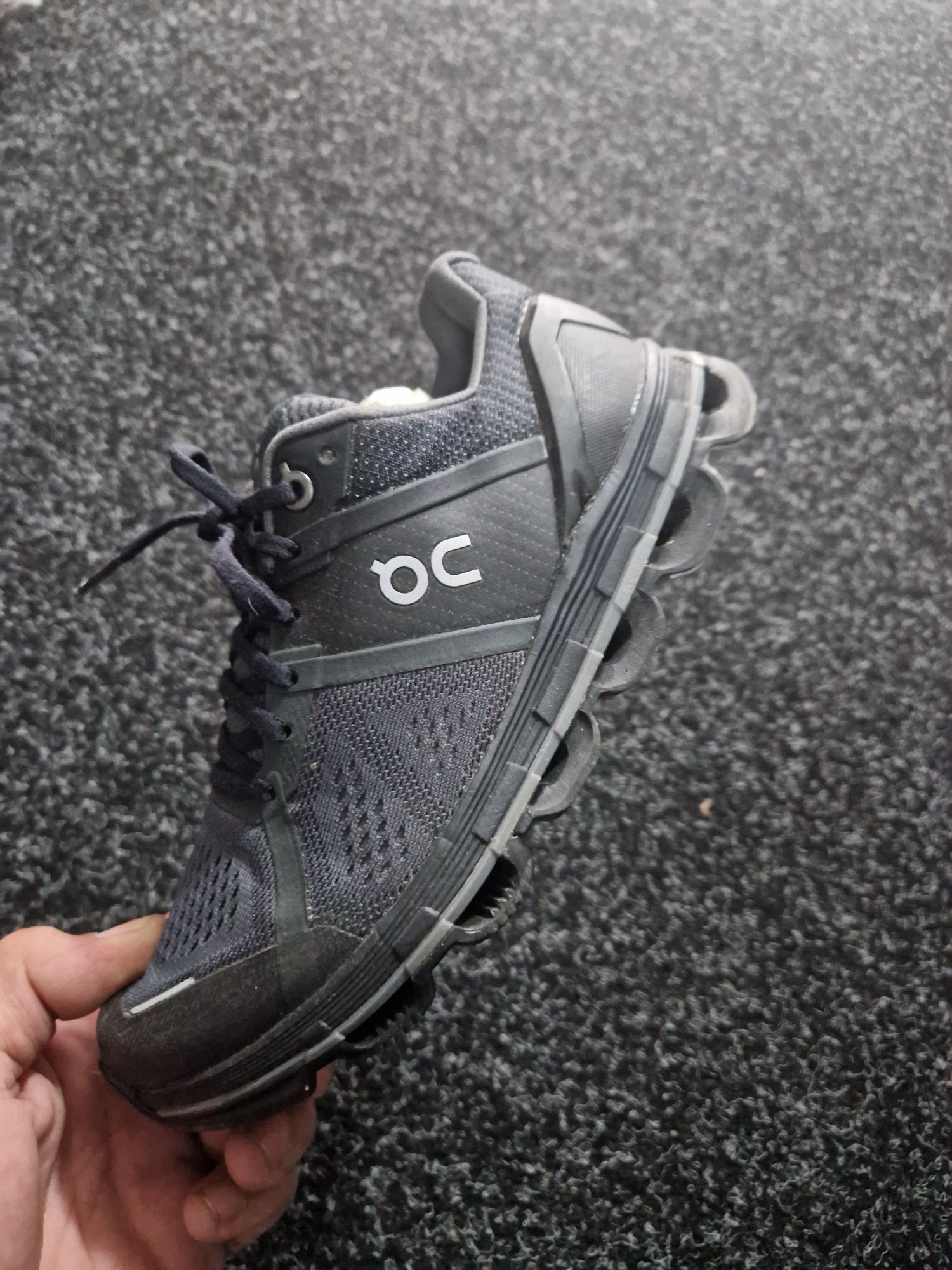 Adidasi / Pantofi On Cloud OC   Nike Adid