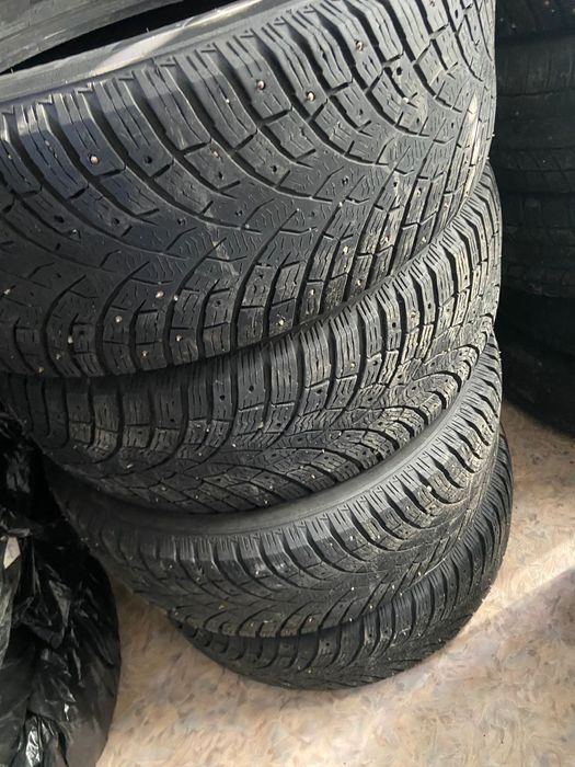 Зимние шины на 18