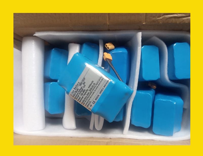 на гироскутер новые АККУМУЛЯТОРЫ БАТАРЕЙКИ 36v 4.4AH и зарядки