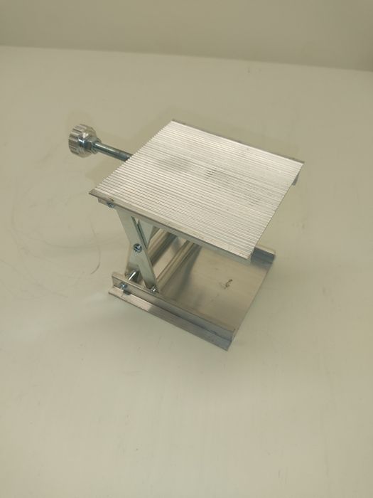 Телескопична Алуминиева стойка поставка