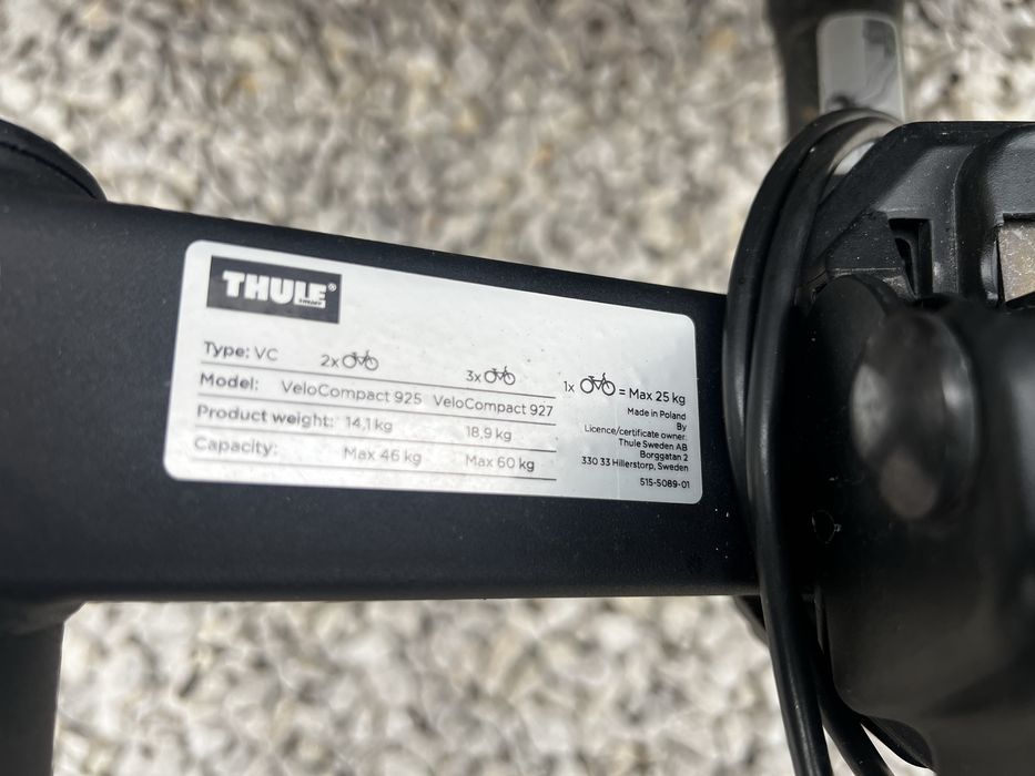 Thule VeloCompact 927 3 biciclete pe carlig