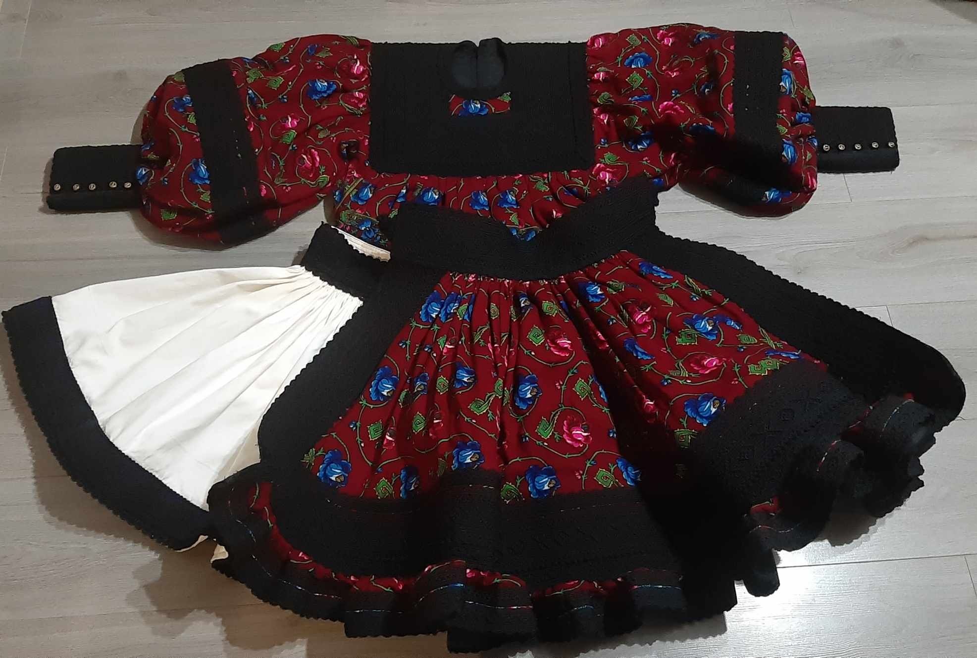 Costum popular  Oaş - marimea  S - M