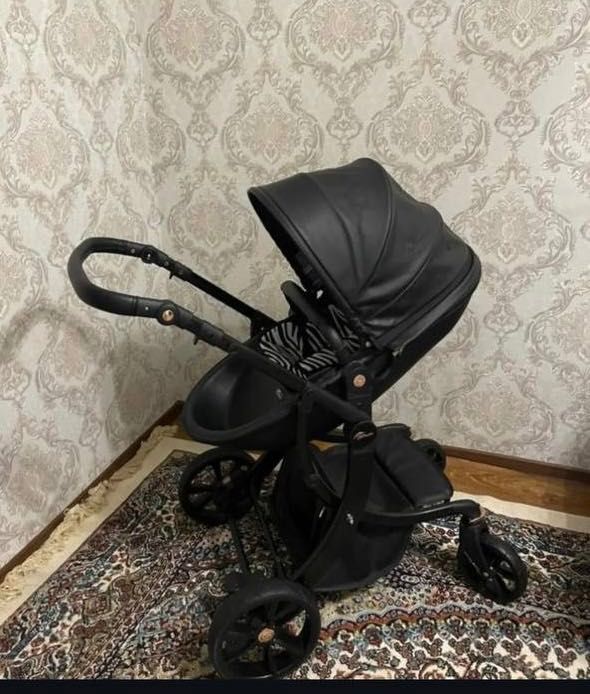 Коляска детская фирмы Tecnum оригинал