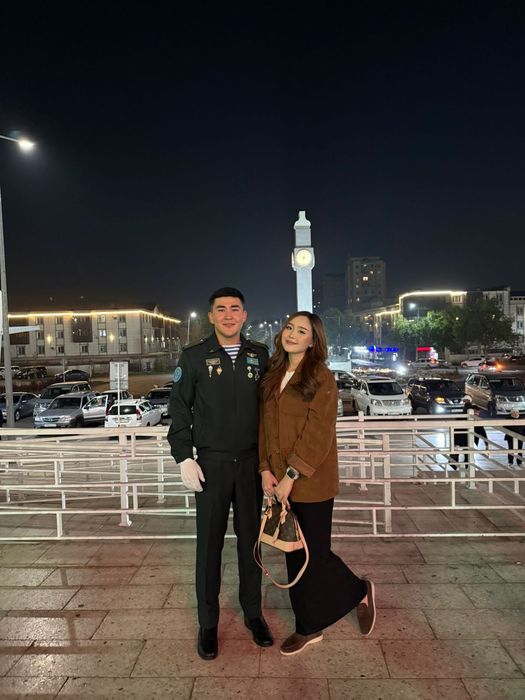 Офиска новый,размер 52.Туфли новый,размер 43.Мултикам новый,размер 50.