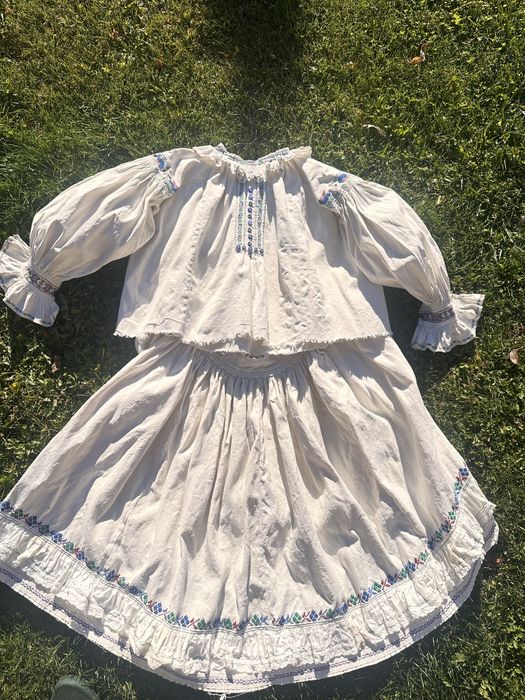 Costum Autentic Popular Beisu Bihor