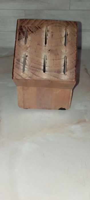 suport cuțit din lemn